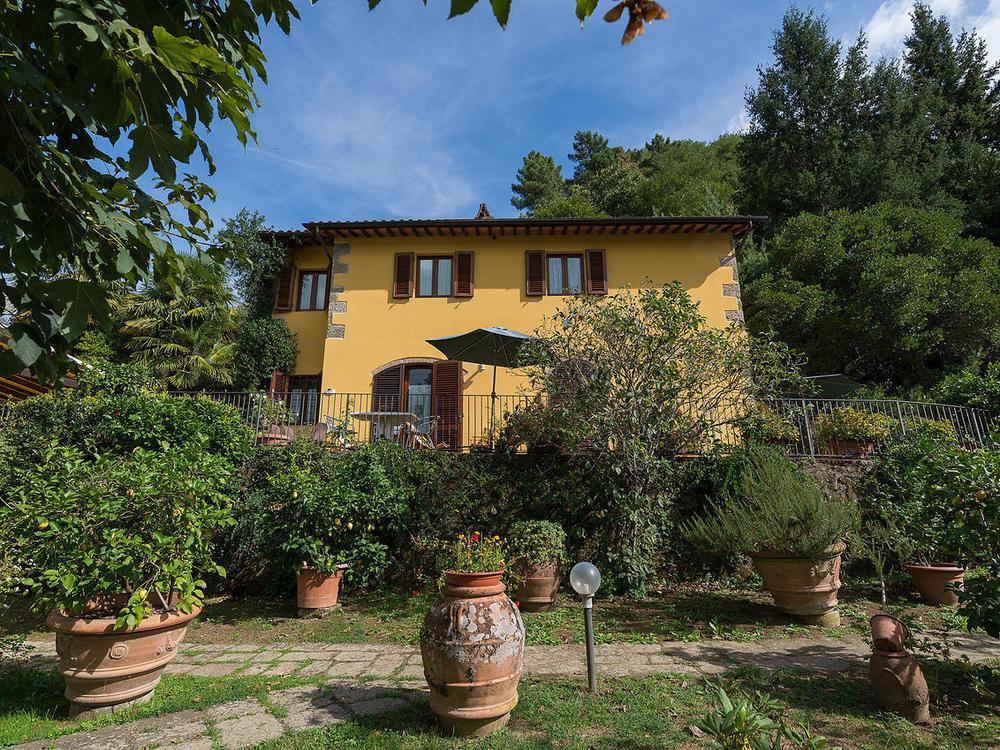 Agriturismo Le Fontanacce Пеша Екстериор снимка