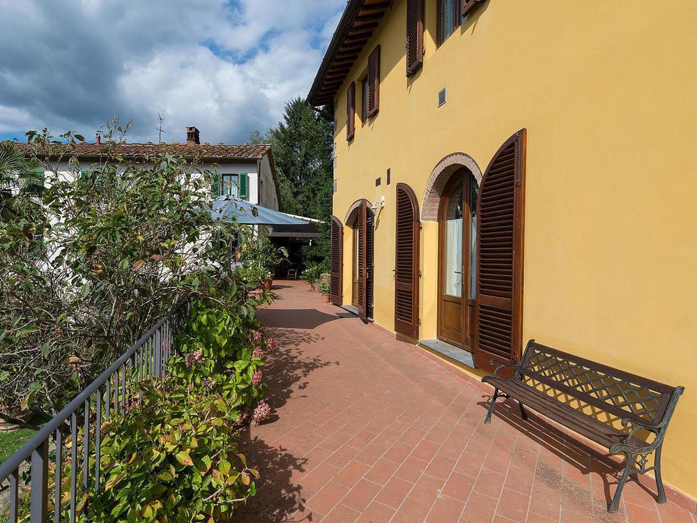 Agriturismo Le Fontanacce Пеша Екстериор снимка
