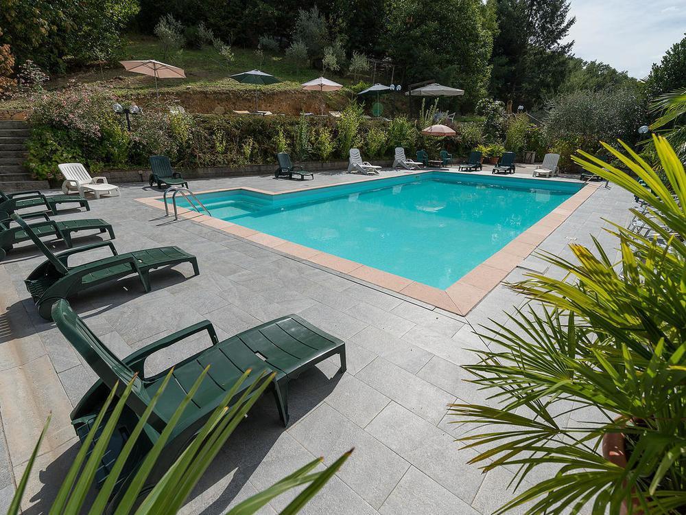 Agriturismo Le Fontanacce Пеша Екстериор снимка