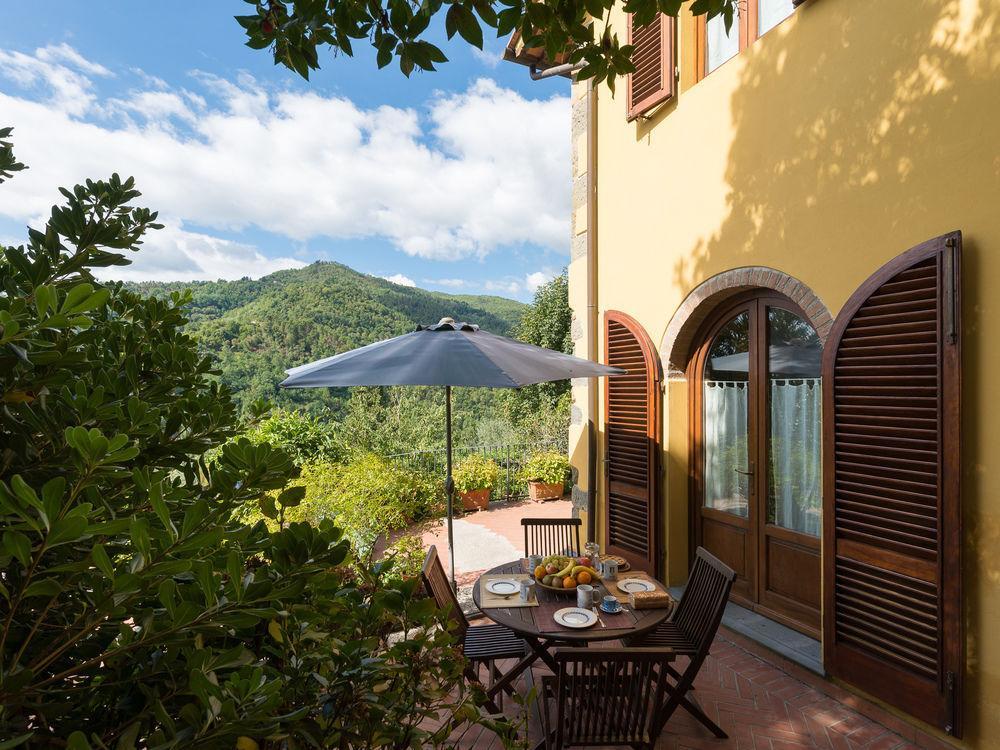 Agriturismo Le Fontanacce Пеша Екстериор снимка