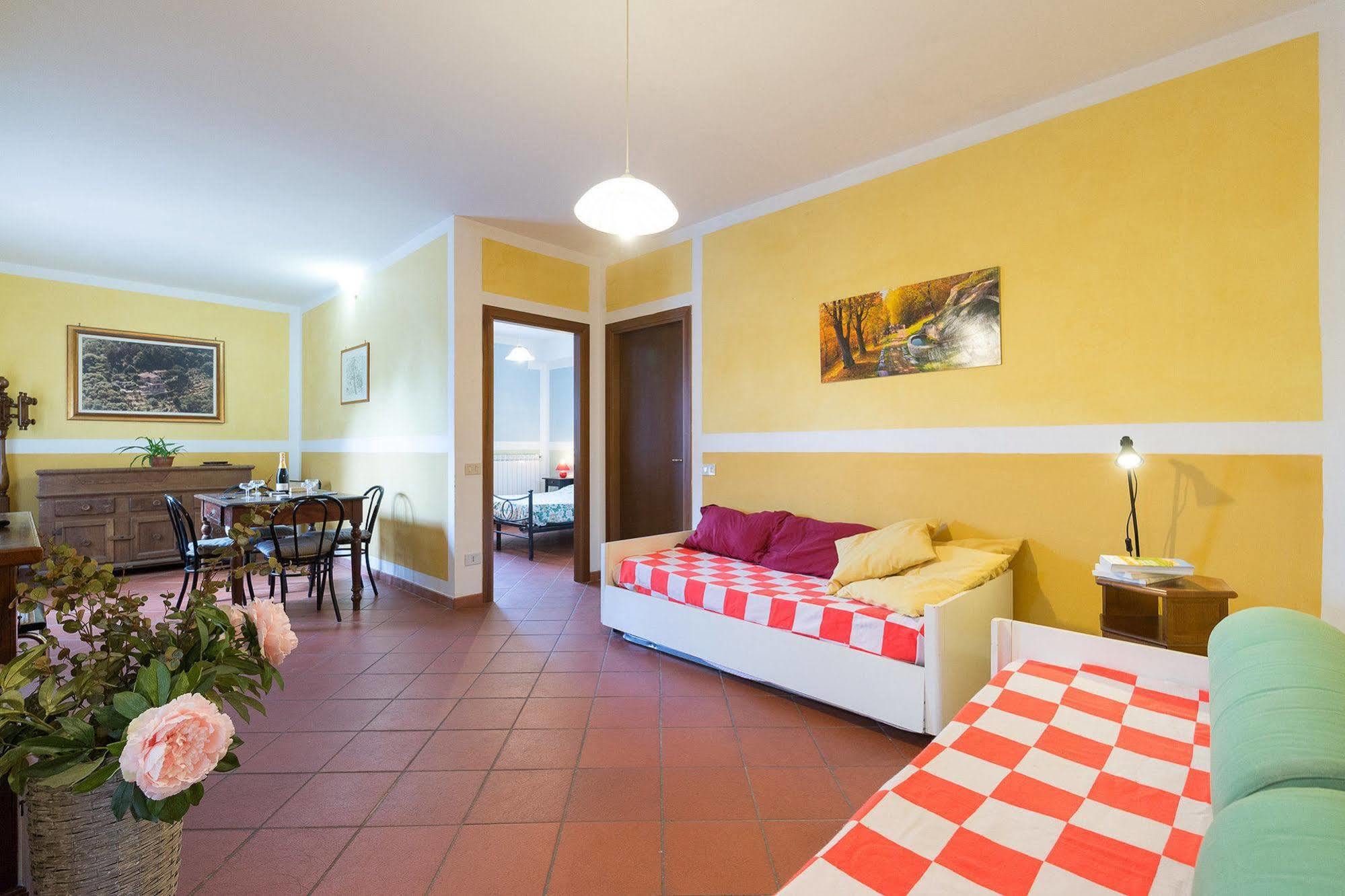 Agriturismo Le Fontanacce Пеша Екстериор снимка