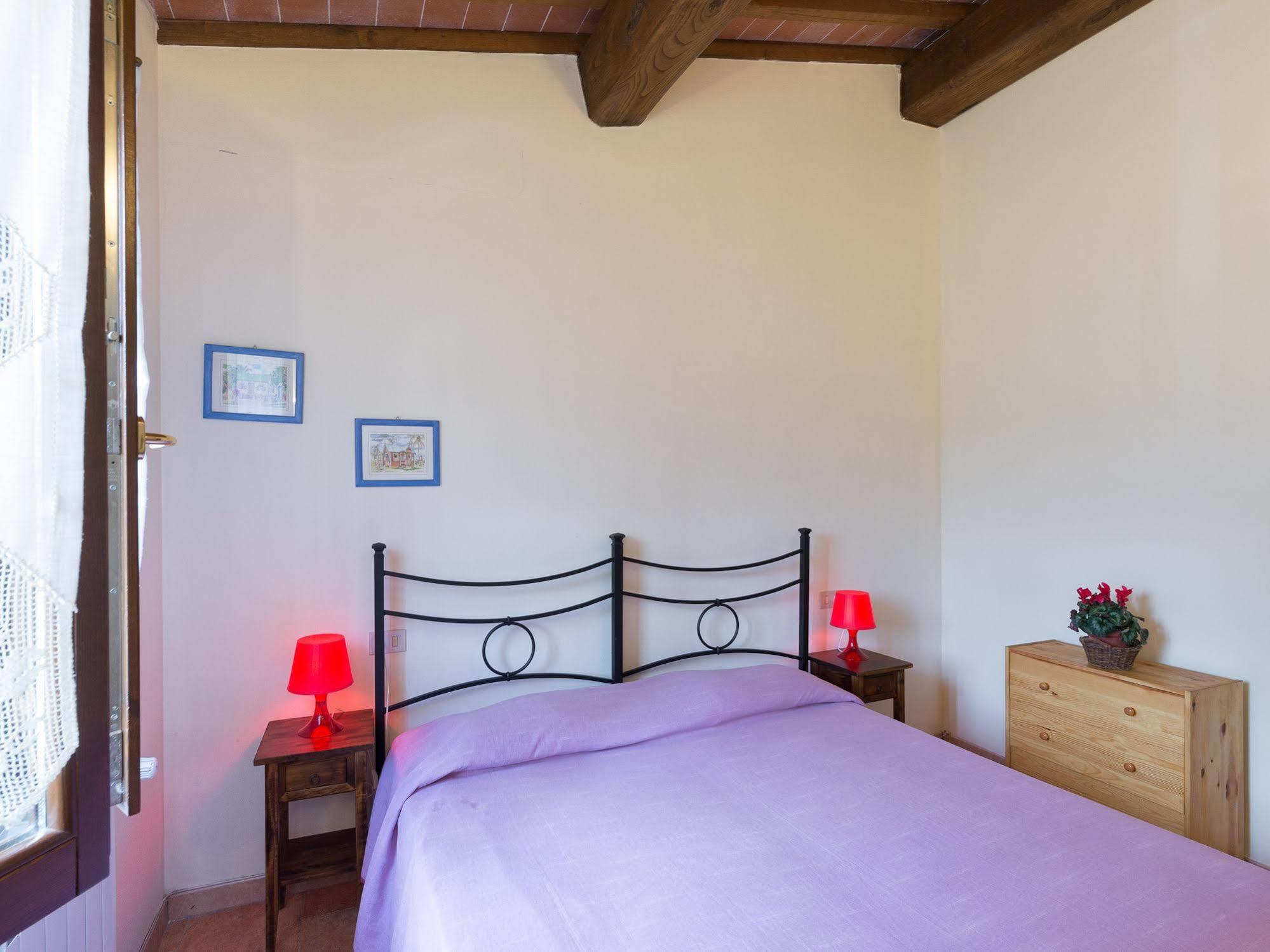 Agriturismo Le Fontanacce Пеша Екстериор снимка