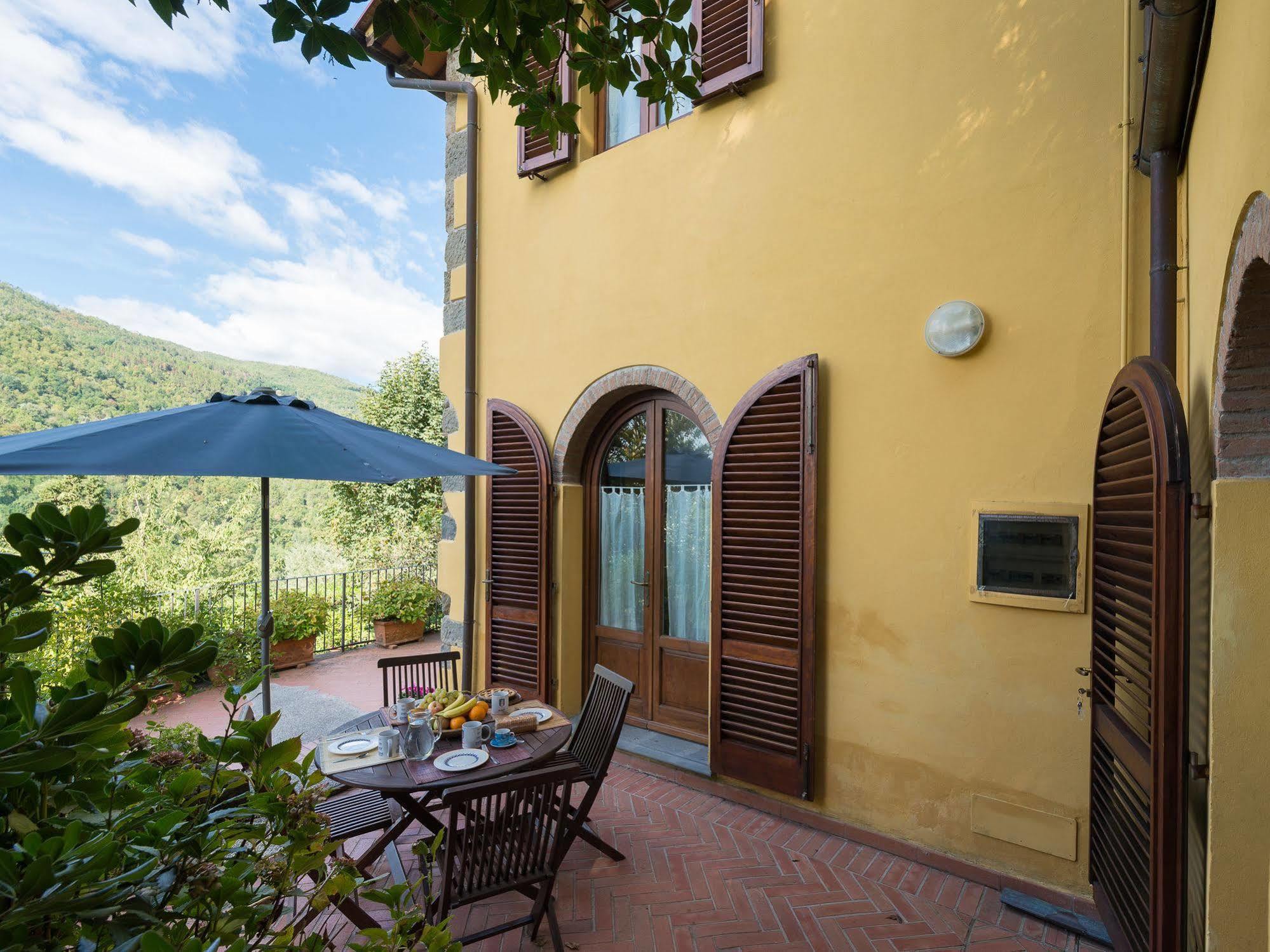Agriturismo Le Fontanacce Пеша Екстериор снимка